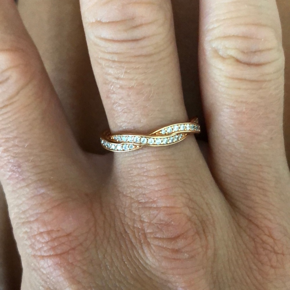 Pandora rose gold size 8 ring